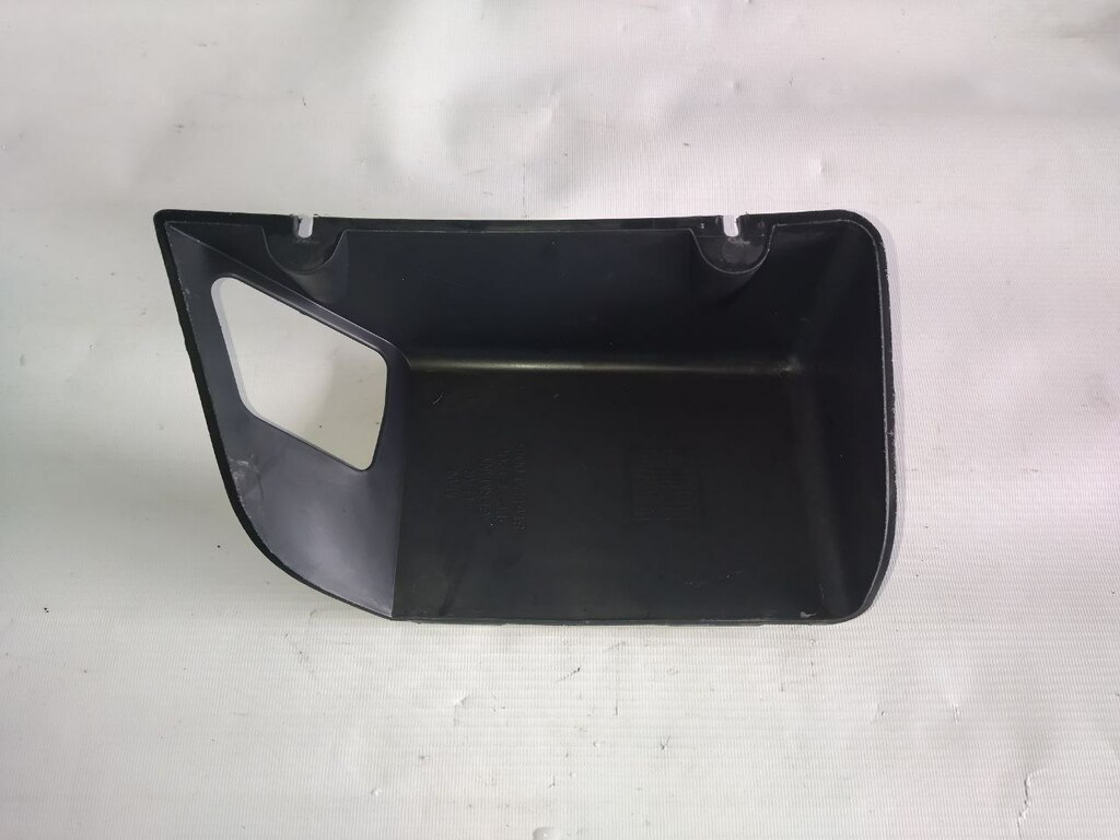 накладка панели приборов левая б/у